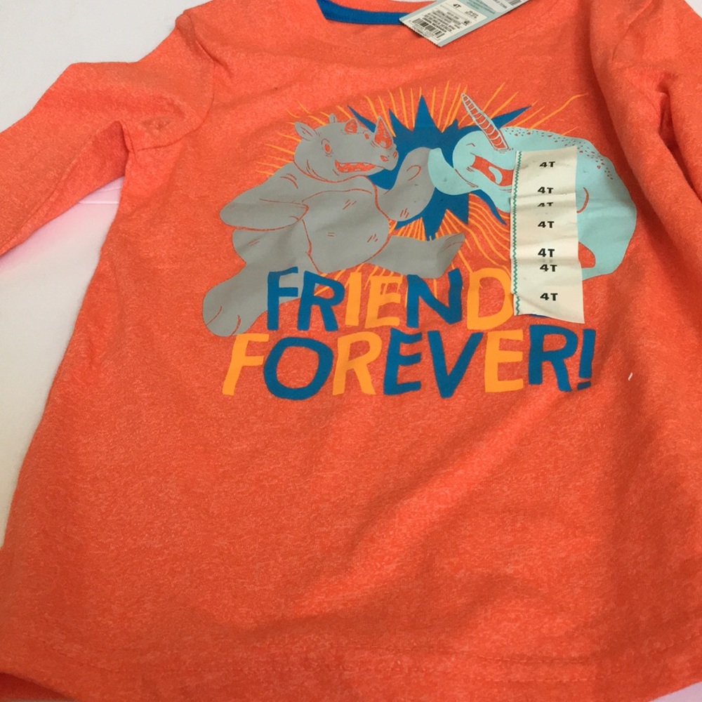 NWT unisex cat & jack long sleeved tee 4t